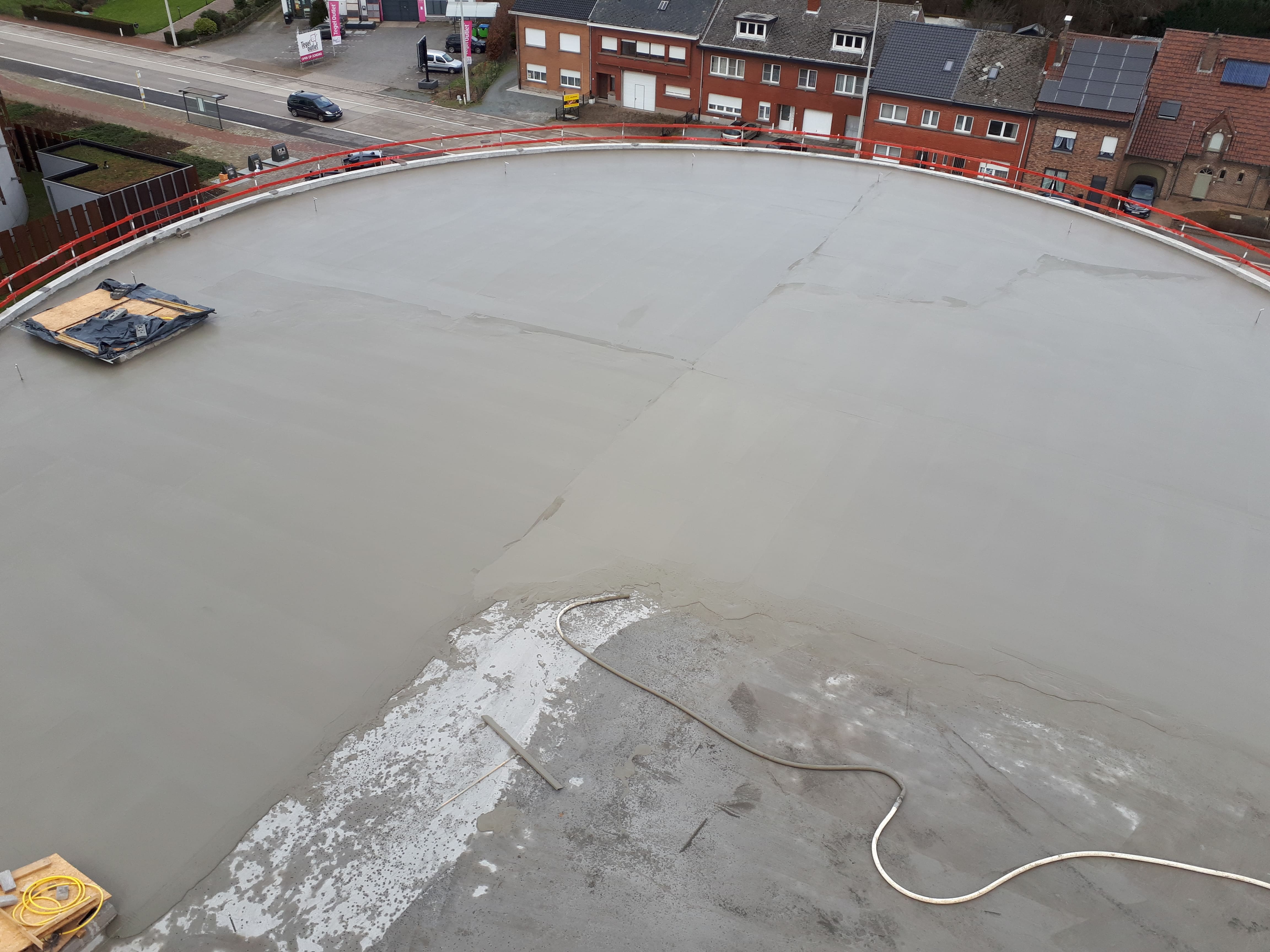 Toepassing van hellingsbeton op platte daken